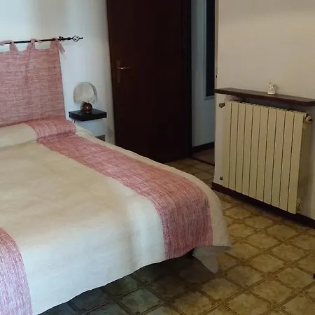 Bed & Breakfast La Casa Di Nonna Pella